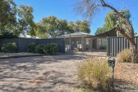 20 Patterson Cres, Larapinta, NT 0875