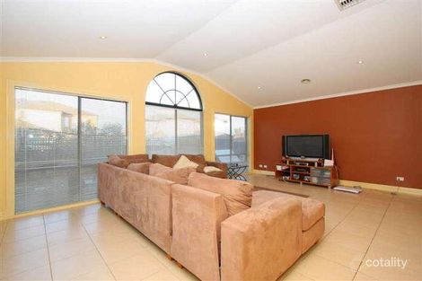 Property photo of 6 Yiota Place Sydenham VIC 3037