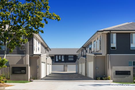 Property photo of 3/129 Barbaralla Drive Springwood QLD 4127