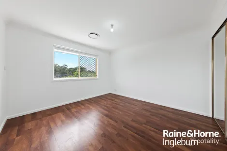 Property photo of 9 Petunia Place Macquarie Fields NSW 2564