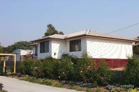 11 West Cres, Lakes Entrance, VIC 3909