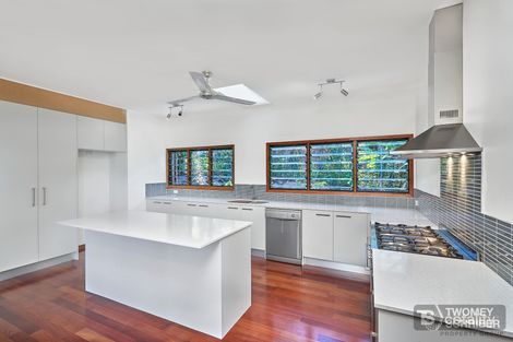 Property photo of 10 Amaroo Close Smithfield QLD 4878