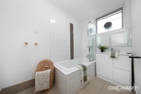 Property photo of 1/74-76 Anderson Road Sunshine VIC 3020