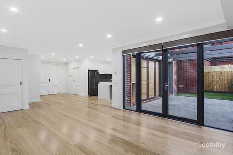 Property photo of 2/27 Maroo Street Hughesdale VIC 3166