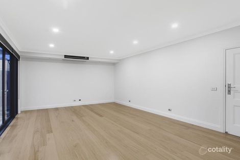 Property photo of 2/27 Maroo Street Hughesdale VIC 3166