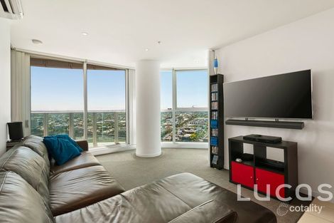2402n/241 Harbour Esp, Docklands, VIC 3008