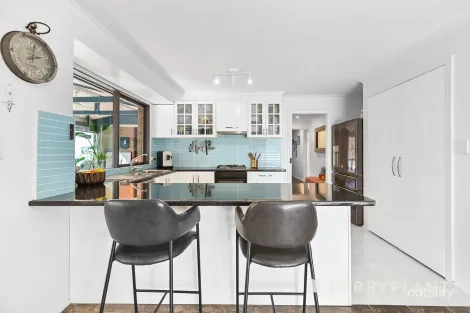 Property photo of 3 Amaroo Court Berwick VIC 3806