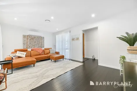 Property photo of 3 Amaroo Court Berwick VIC 3806