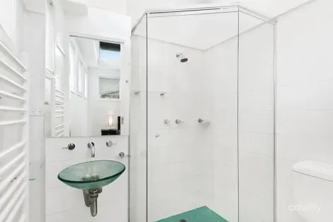 Property photo of 1/24 Ivanhoe Parade Ivanhoe VIC 3079