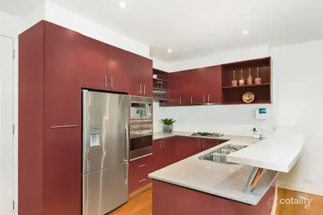 Property photo of 1/24 Ivanhoe Parade Ivanhoe VIC 3079