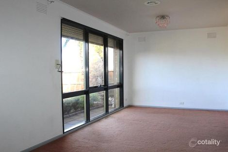 Property photo of 16 Hedland Place Kings Park VIC 3021