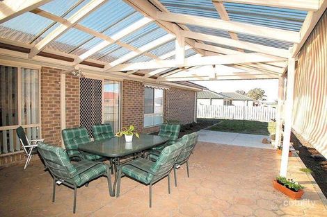 Property photo of 86 Rangeview Drive Skye VIC 3977