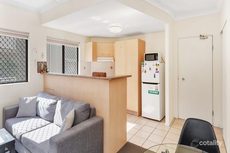 Property photo of 24/7-13 Barranbali Street Surfers Paradise QLD 4217