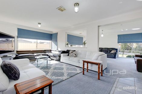 Property photo of 34 Rio Grande Drive Roxburgh Park VIC 3064