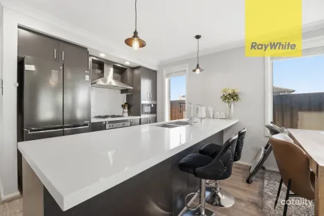 219 Terry Rd, Box Hill, NSW 2765