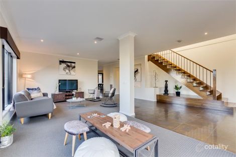 Property photo of 15 Goodenia Way Caroline Springs VIC 3023