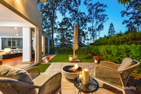 5412 Bay Hill Tce, Hope Island, QLD 4212