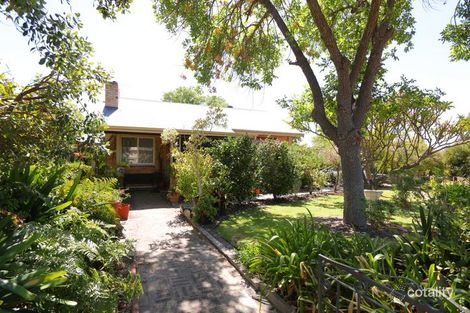 8 Hitchcock St, St James, WA 6102
