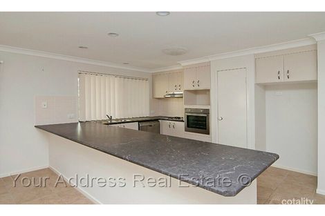 Property photo of 8 Arif Place Heritage Park QLD 4118