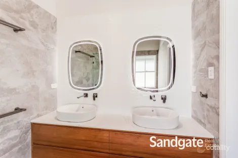 Property photo of 41 Palm Avenue Sandgate QLD 4017