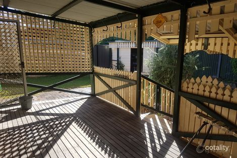 Property photo of 3 Goss Avenue Labrador QLD 4215