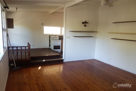 Property photo of 3 Goss Avenue Labrador QLD 4215