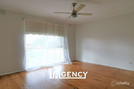 Property photo of 25 Mildura Crescent Endeavour Hills VIC 3802