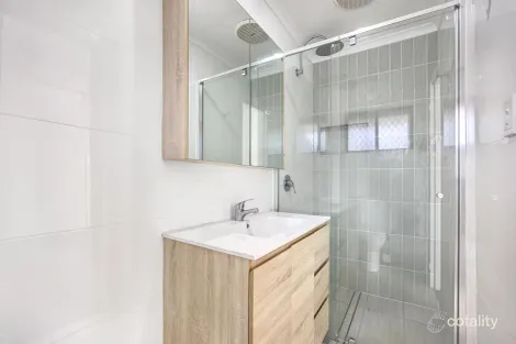 Property photo of 2 Gillam Place Millars Well WA 6714