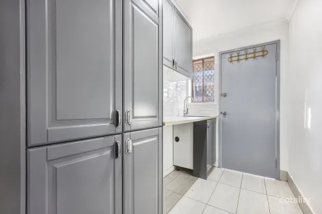 Property photo of 2 Gillam Place Millars Well WA 6714