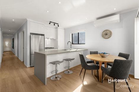 Property photo of 10/103 Army Road Pakenham VIC 3810