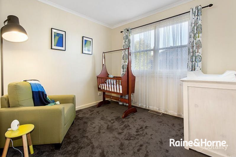 Property photo of 18 Kerr Avenue Oak Park VIC 3046