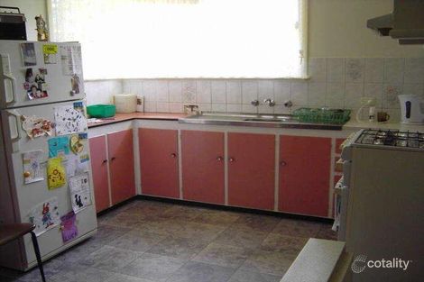 5 Elizabeth Rd, Creswick, VIC 3363