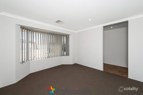 Property photo of 16 Treecreeper Way Erskine WA 6210