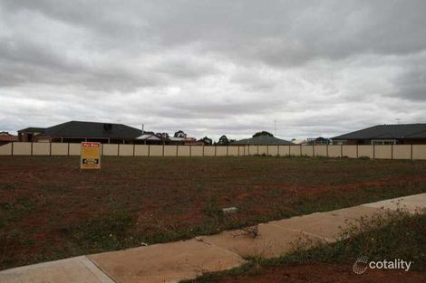 5 Scarborough Cres, Harkness, VIC 3337