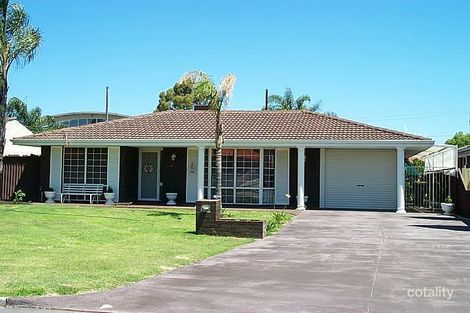 11 Mottram Pl, Morley, WA 6062
