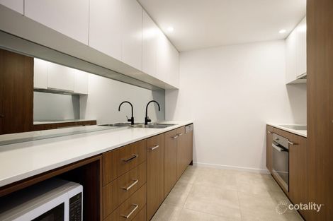 Property photo of 3209/397 Christine Avenue Varsity Lakes QLD 4227