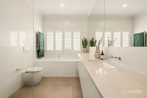 Property photo of 18 Thompson Street Bulimba QLD 4171