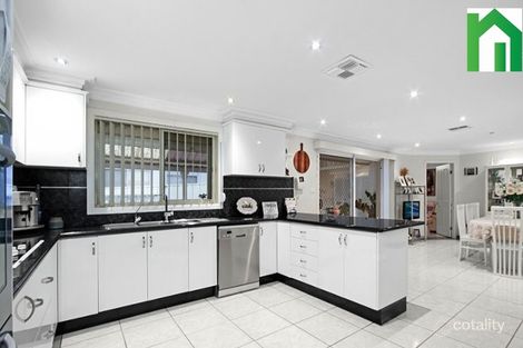 Property photo of 8 Hallen Place West Hoxton NSW 2171