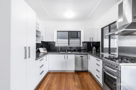 Property photo of 41 Uplands Terrace Wynnum QLD 4178