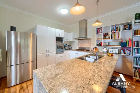 345 Serpentine Rd, Mount Melville, WA 6330