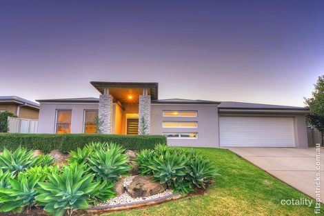Property photo of 20 Marylands Way Bourkelands NSW 2650