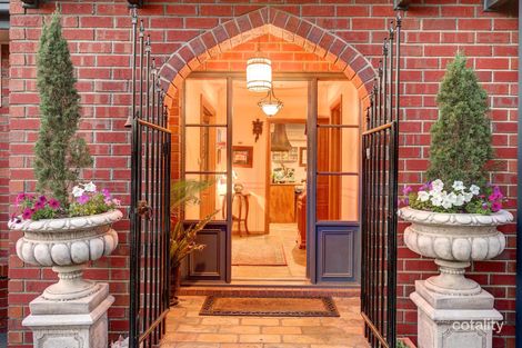 Property photo of 2 Abbaron Court Aberfoyle Park SA 5159