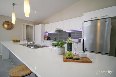 Property photo of 35 Broomfield Crescent Hunterview NSW 2330