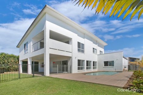 Property photo of 10 Seaspray Street Thornlands QLD 4164