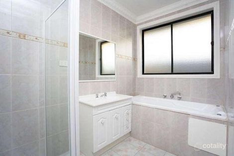 Property photo of 24 Amethyst Close St Albans VIC 3021