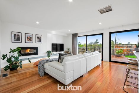 Property photo of 5 Moulamein Court Hamlyn Heights VIC 3215