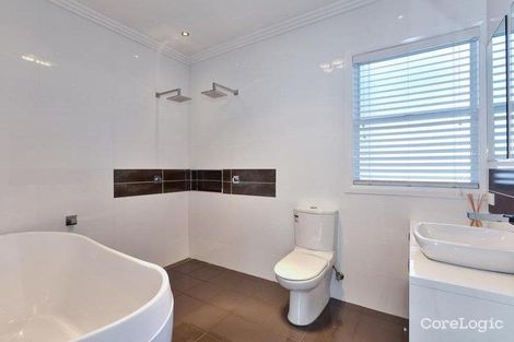 Property photo of 15 Railway Crescent Belmont North NSW 2280