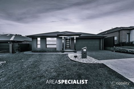 Property photo of 12 Albert Circuit Pakenham VIC 3810
