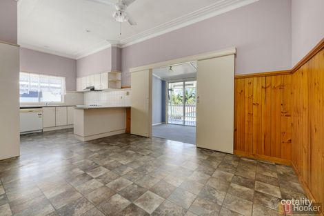 Property photo of 15 Greenfields Avenue West Kempsey NSW 2440