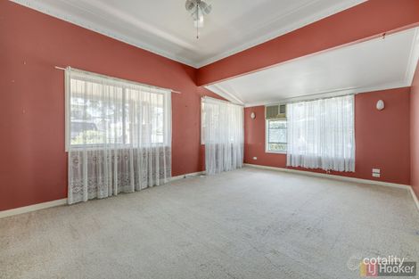 Property photo of 15 Greenfields Avenue West Kempsey NSW 2440